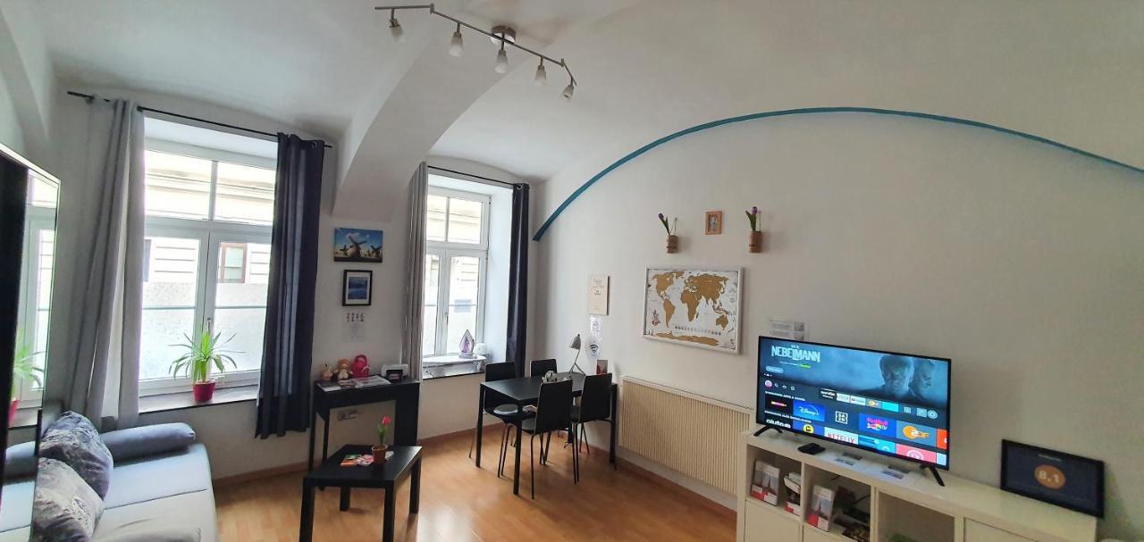 Msq Diana Vienna - 10 Min From City Center - Free Coffee And Tea - High Speed Internet Buitenkant foto