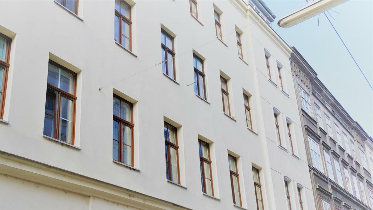 Msq Diana Vienna - 10 Min From City Center - Free Coffee And Tea - High Speed Internet Buitenkant foto